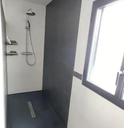 Maison Spacieuse 4 Moyon